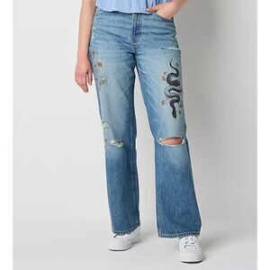 Arizona Juniors Women's Highest Rise Straight Leg Skater Jean- 0